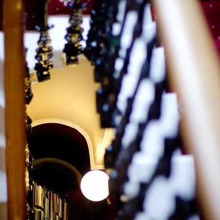 Glenalmond House Гостевой дом 4*