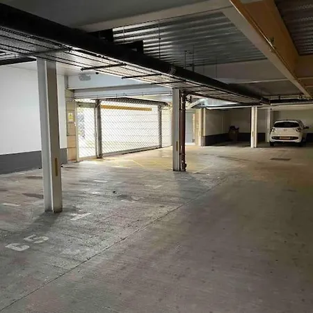 Modern 2 Bedrooms & Two Bathrooms