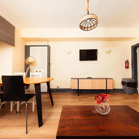Warm&welcoming City Centre By Meadows 4 Apartmán *