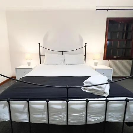 2br Flat Historic Centre Sleeps 5 Apartment