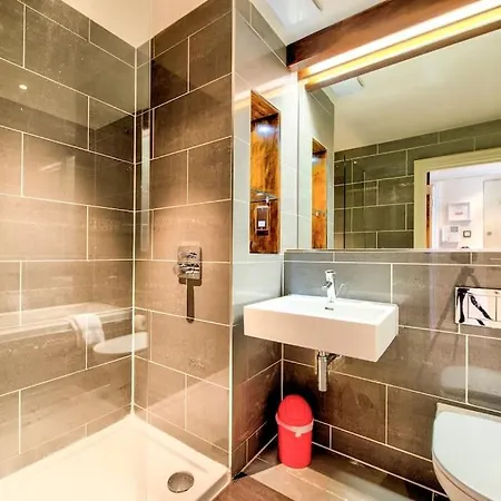 Modern Flat With Views By The Royal Mile Lägenhet Edinburg