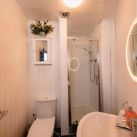 Cozy Old Town 4 Bedrm Апартаменты