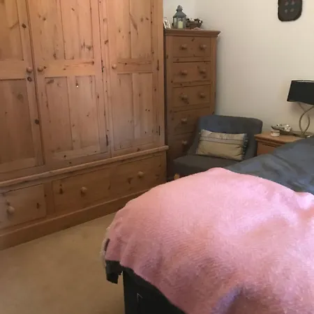 Ultra Stylish Furnished In Prázdninový dům *