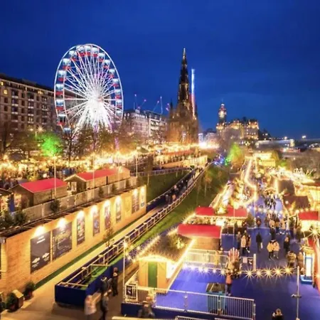 Old Town Gem - Castle Dark History Uni *