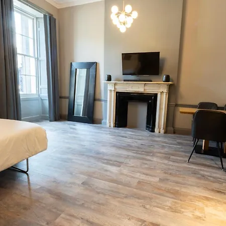 Mono New Town 에든버러