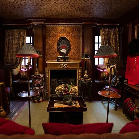 The Witchery By The Castle Hotel