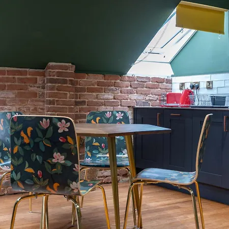 Aparthotel 89 The Merchants- Chic By The House Of Danu 4*