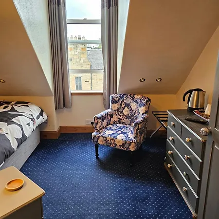 B&B Smiths 3*