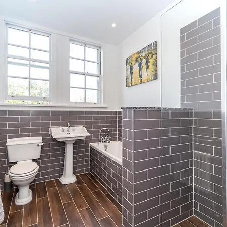 Montgomery Large 2 Bedroom Flat - 5 Mins Walk To Centre Apartament Edynburg