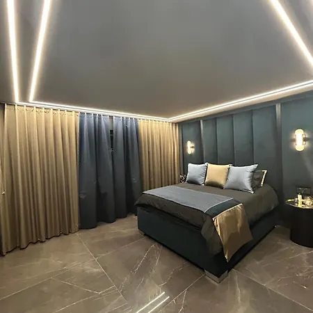 Large Modern Family In Murrayfield - Very Close To Centre - 10 Mins By Direct Bus - Private Driveway & Garden 펜션