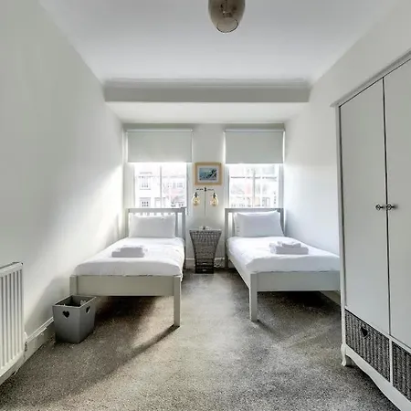 شقة Modern Royal Mile 2 Bed Flat - Pass The Keys