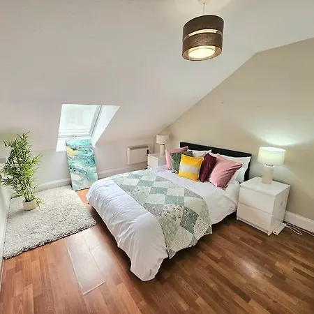 Sensational At South Bridge Apartment Edinburgh