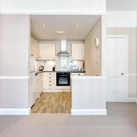 Апартаменты West Port - 2br In The Heart Of The Old Town Just Off The Grassmarket Эдинбург