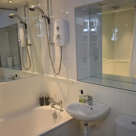 West Port - 2br In The Heart Of The Old Town Just Off The Grassmarket Апартаменты