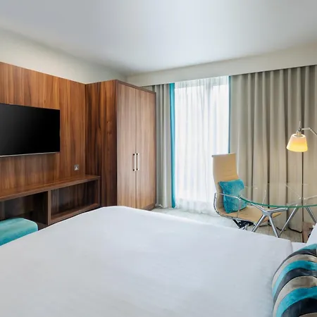 Courtyard By Marriott 4* אדינבורו