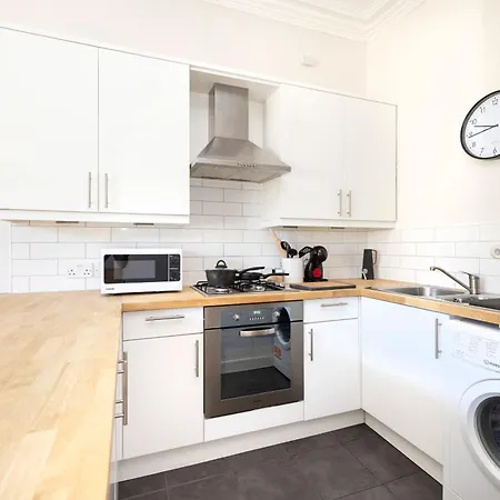 Joivy Charming In Dalry * Edinburgh
