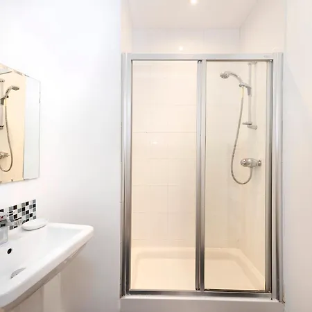Joivy Charming In Dalry Apartment *