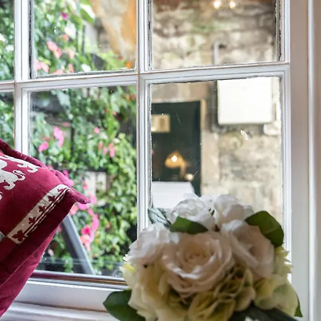 Number 10 * Edimburgo