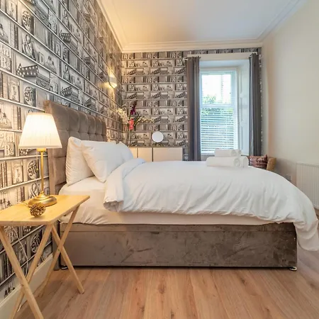 דירה Beautiful Spacious Victorian Town House