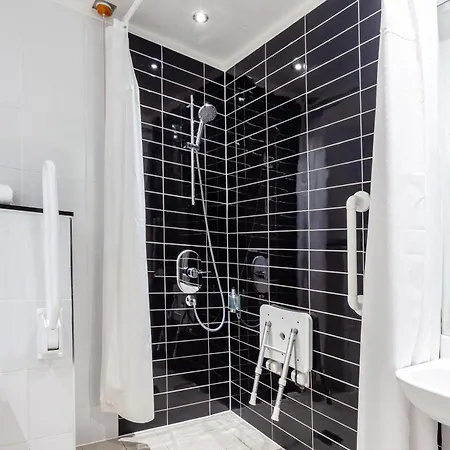Hotel Express Edinburgh Airport By Ihg 3*