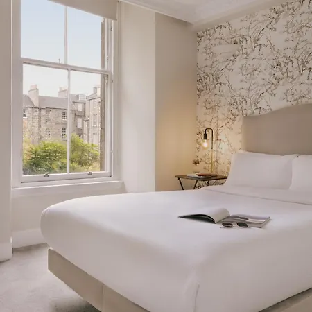 Sonder Royal Garden Edimburgo