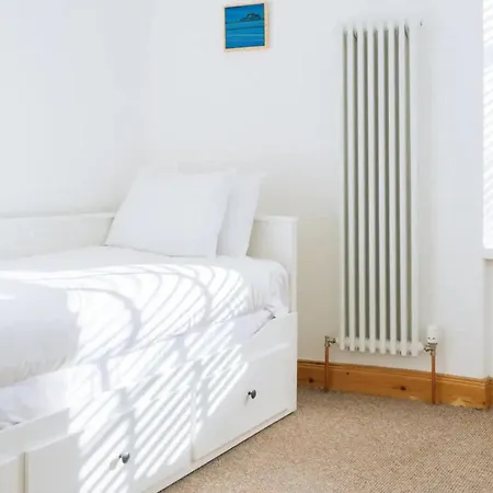 Apartament Inviting 2bd Flat - Stockbridge Edynburg