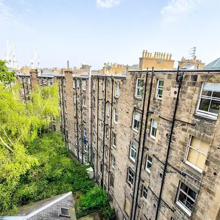 דירה Guestready - Modern 2br On The Royal Mile! אדינבורו