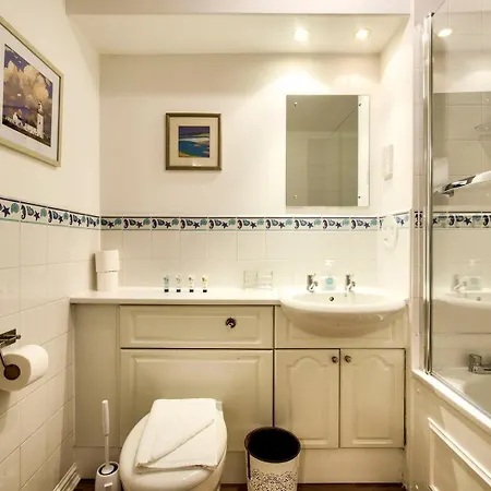 Apartmán Guestready - Stylish W/ Parking Near
