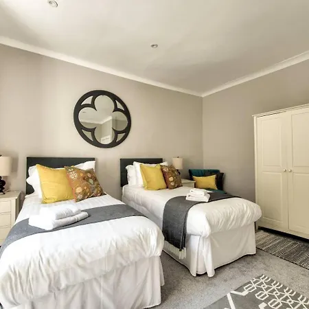 Guestready - Spacious And Beautiful 2br Flat In Morningside * Edimburgo