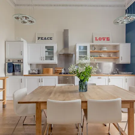 Saxe Coburg Place - 325 דירה אדינבורו