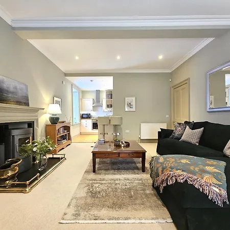 Elegant 1-bedroom