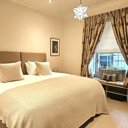 Elegant 1-bedroom *