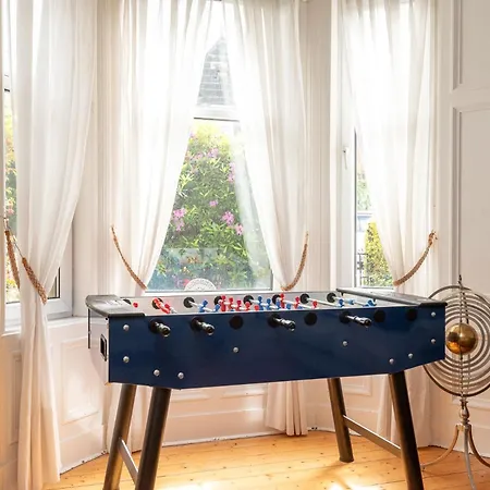Beautiful Victorian Townhouse With Private Garden, Close To The Beach Edimburgo