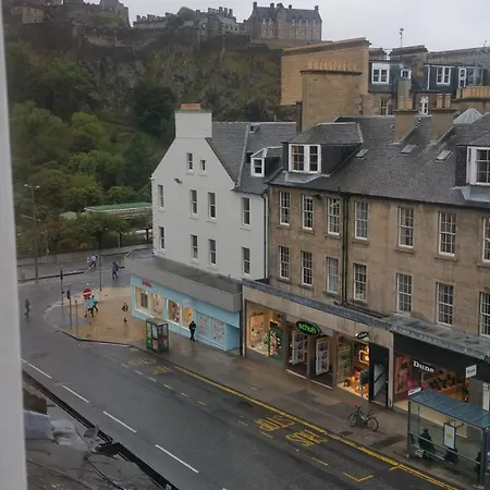 Rose Street 2 Bedroom