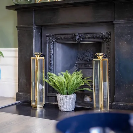 Dragon - Alina - 1 Bed Centre Luxury * Edinburgh