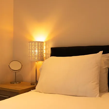 Σπίτι διακοπών Comfy 2 Bedroom Near Centre