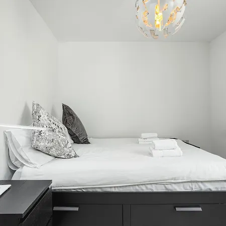 Σπίτι διακοπών Comfy 2 Bedroom Near Centre Εδιμβούργο