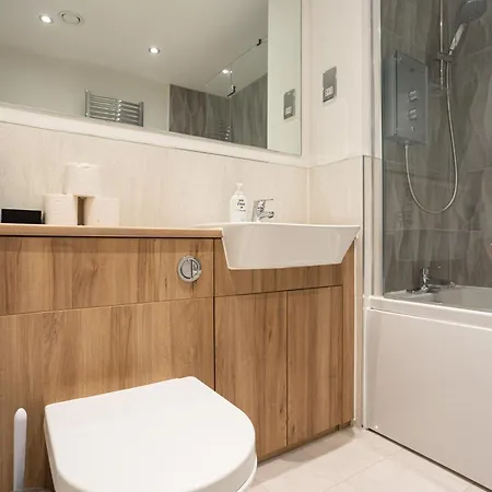 Comfy 2 Bedroom Near Centre *