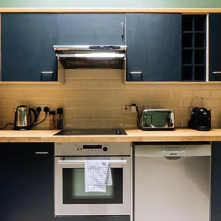 Grade A Listed 2 Bedroom In