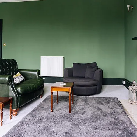 Apartment Grade A Listed 2 Bedroom In *