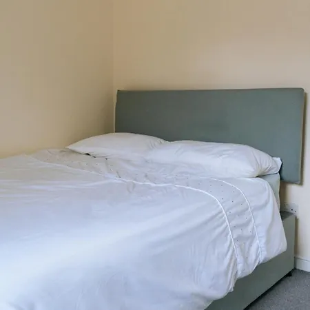 Snug & Serene 2bd Flat - Roseburn *