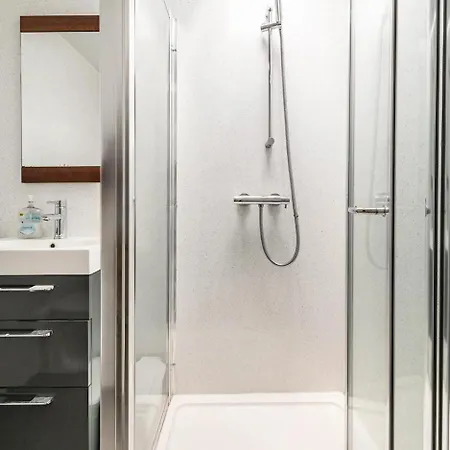 Lady Road * Edinburgh