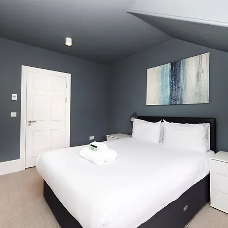 Joivy Spacious Next To West End Edimburgo