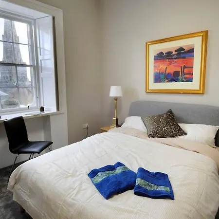 3 Bed City Centre In The University Quarter