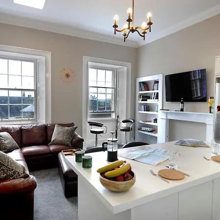 3 Bed City Centre In The University Quarter Edinburgh