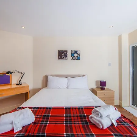 Colourful Near Carlton Hill Apartman Edinburgh