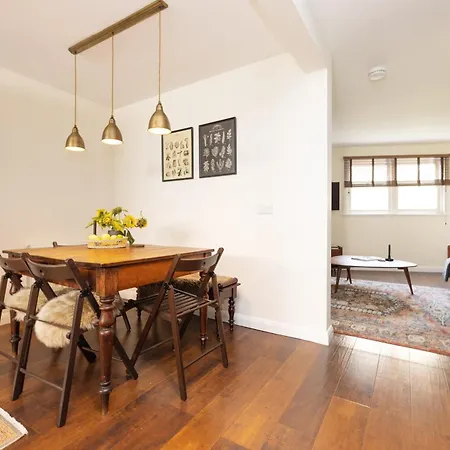 Delightful Maisonette Near Castle * Edinburgh
