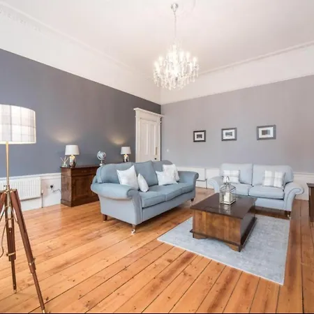 Elegant Flat In Meadows Apartment Edinburgh