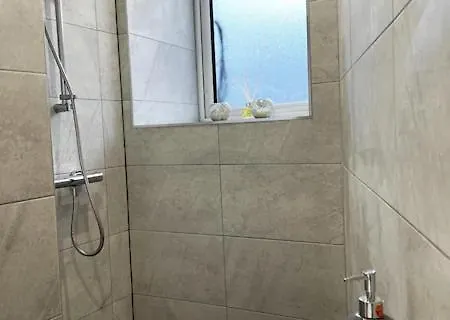 Διαμέρισμα Modern 1 Bedroom In Leith Tram Station *