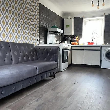 1 Bedroom Near City Centre